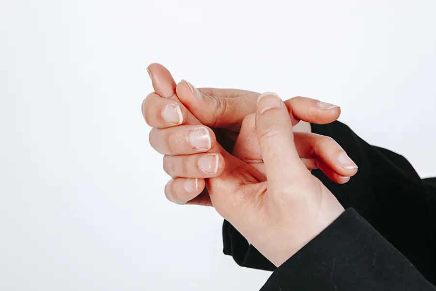 Esguince o lesión ligamentaria de dedos